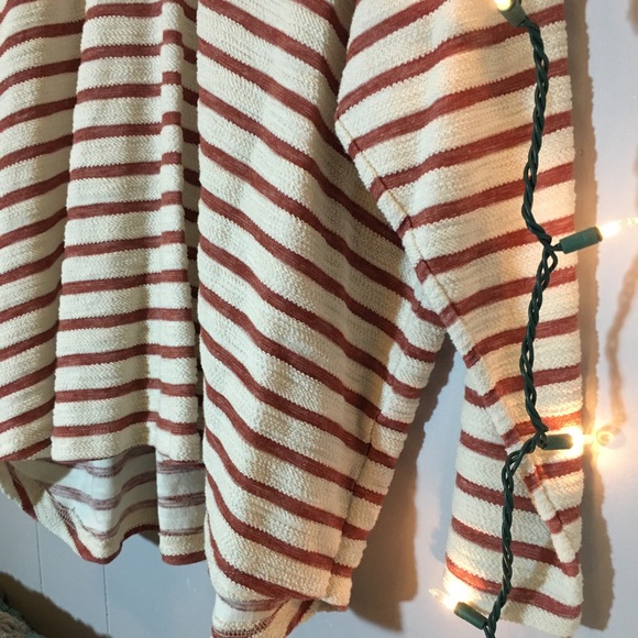 Over-Sized Cream/Red Striped Hoodie / Cover Up - Picture 4 of 4